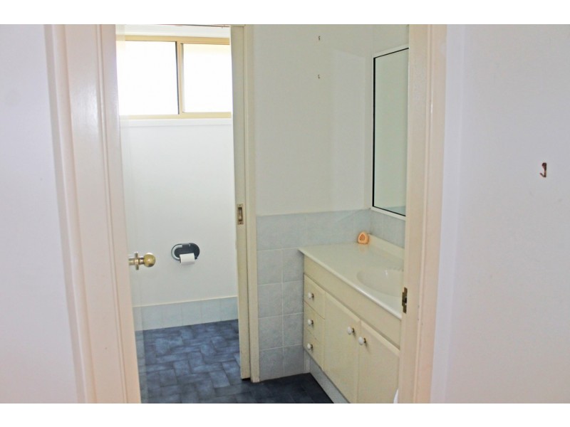 10 Miala Street, Lake Cathie NSW 2445