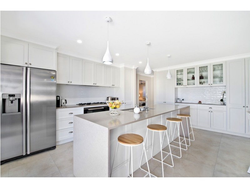 6 Celtic Court, Lake Cathie NSW 2445