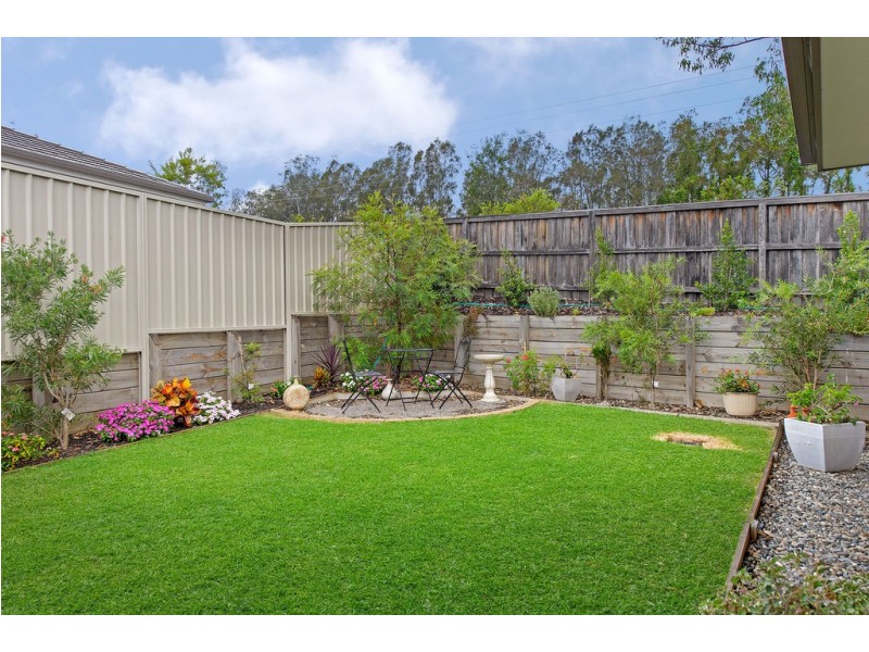 16 Kara Close, Lake Cathie NSW 2445