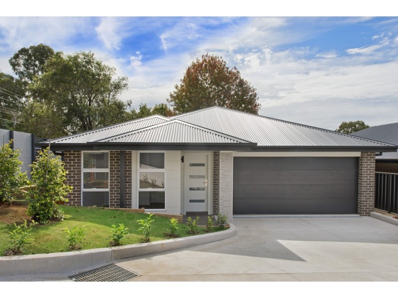 2/10 FERNHILL ROAD, Port Macquarie NSW 2444