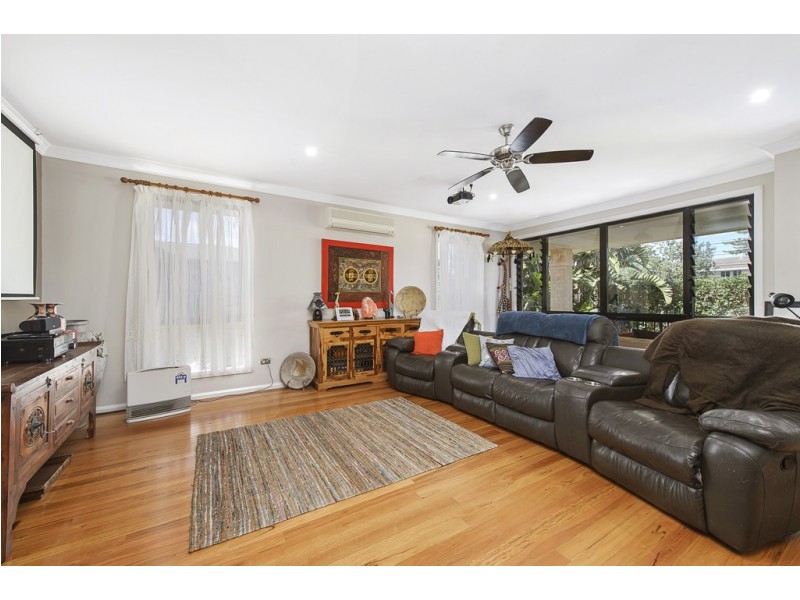 25 Chepana Street, Lake Cathie NSW 2445