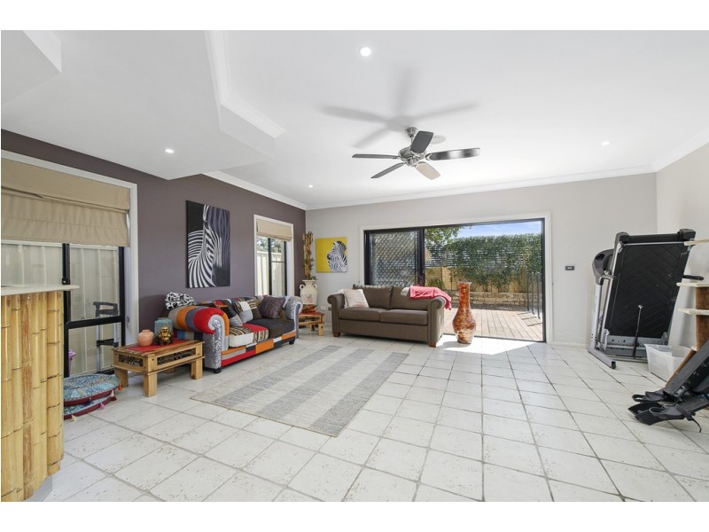 25 Chepana Street, Lake Cathie NSW 2445