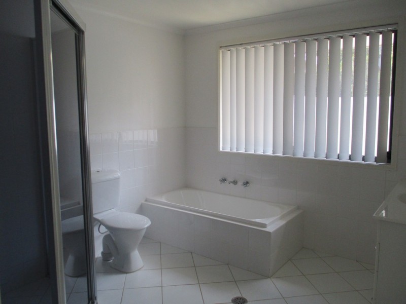 4 Livingstone Road, Port Macquarie NSW 2444