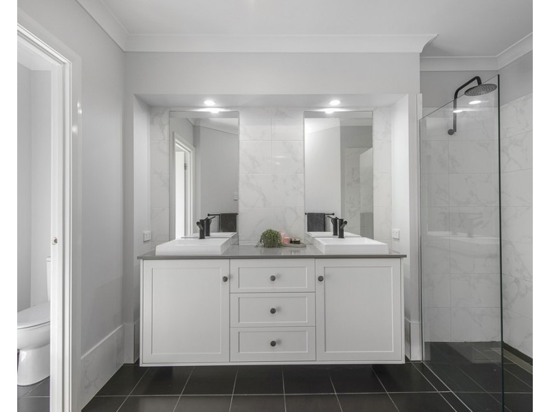 5 Aubin Avenue, Thrumster NSW 2444