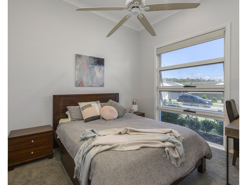 5 Aubin Avenue, Thrumster NSW 2444