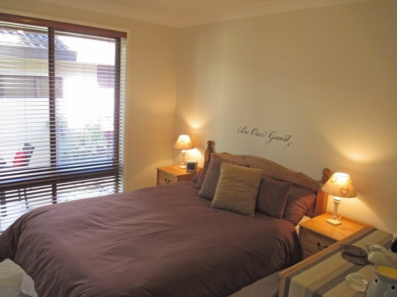 1618 Ocean Drive, Lake Cathie NSW 2445