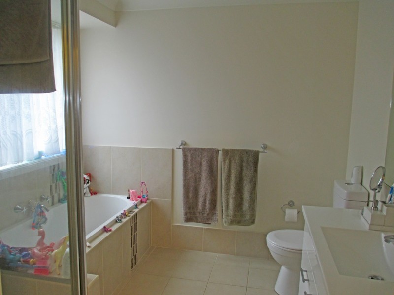 24 Tobey Place, Port Macquarie NSW 2444