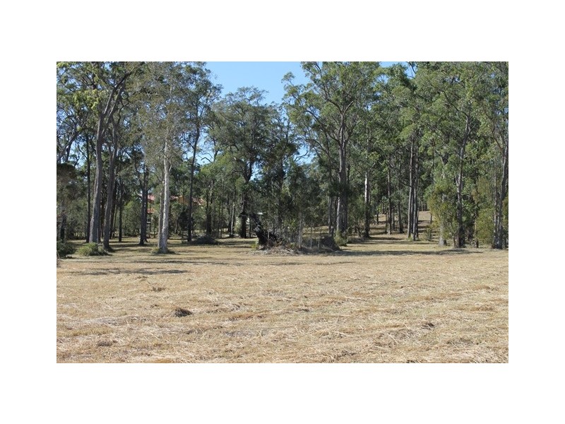 35 Lake Ridge Drive, Kew NSW 2439