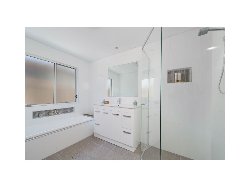 8 Koel Crescent, Port Macquarie NSW 2444