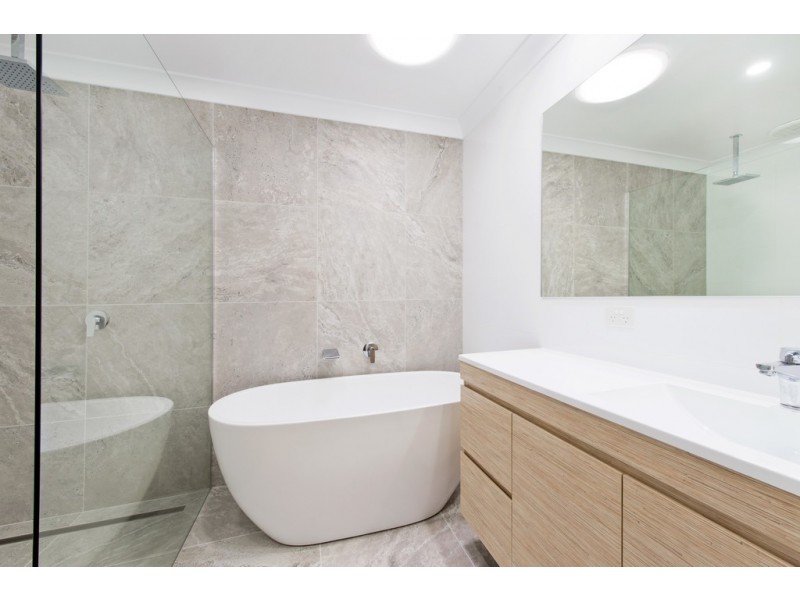 16 Oleander Avenue, Port Macquarie NSW 2444