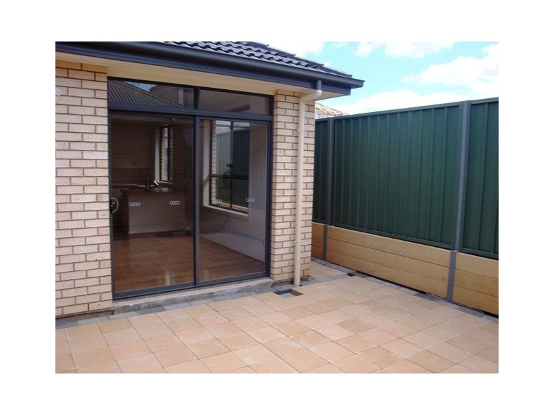 61 Macmillan Avenue, Mawson Lakes SA 5095