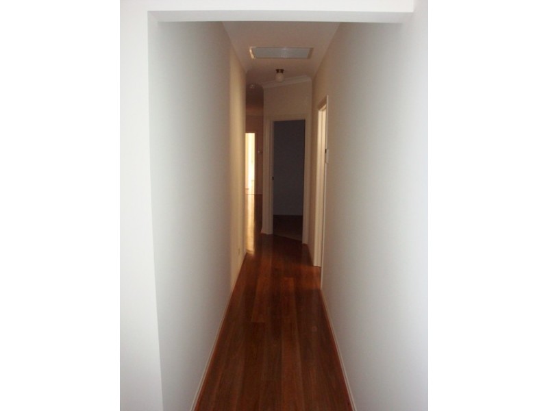 61 Macmillan Avenue, Mawson Lakes SA 5095