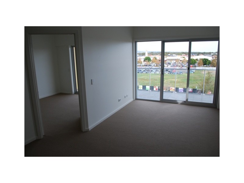 10-16 Apt 40 Light Common, Mawson Lakes SA 5095