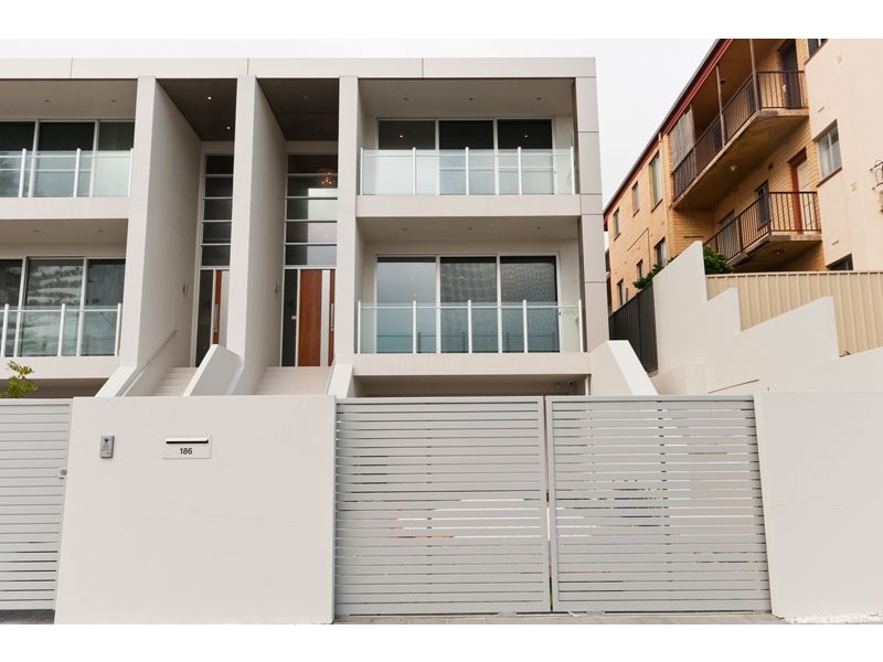 186 Seaview Road, Henley Beach SA 5022