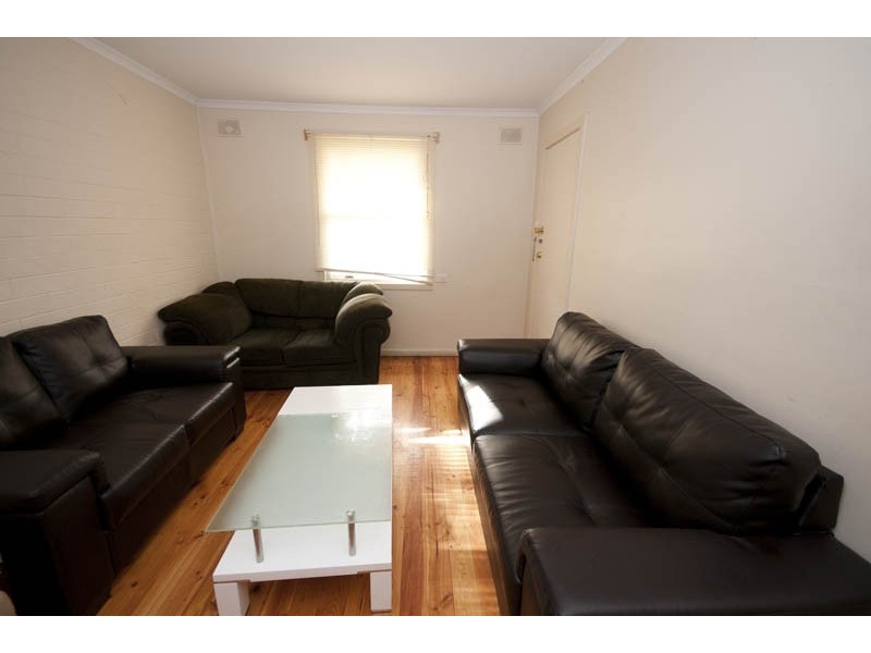 5 Moulds Crescent, Smithfield SA 5114