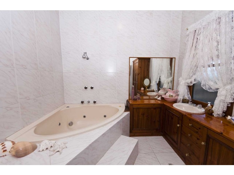 5 James Street, Cheltenham SA 5014