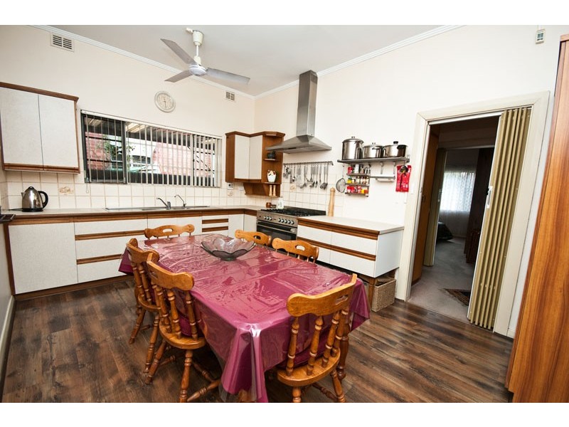 8 Livingstone Avenue, Prospect SA 5082