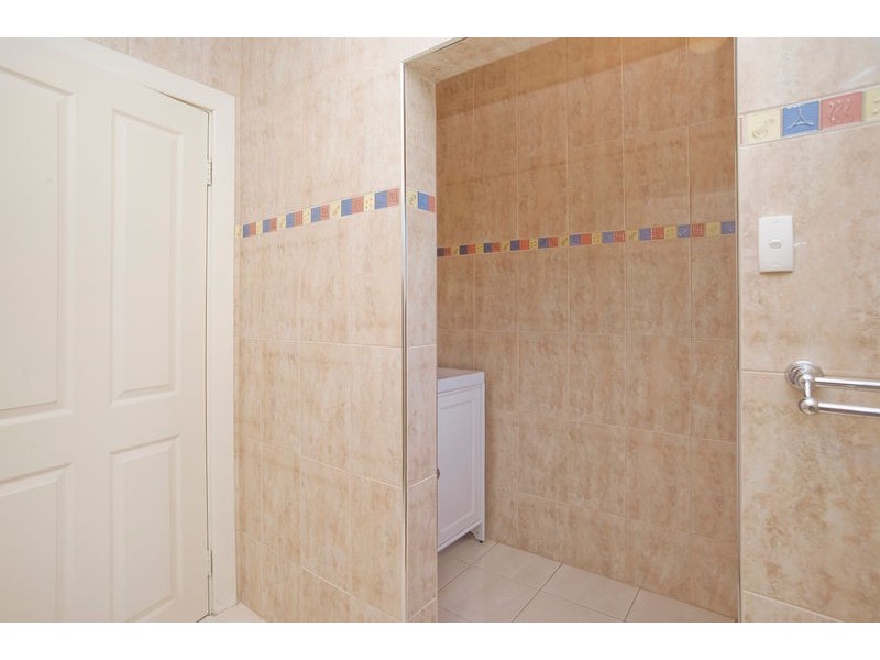 6 Beverley Crescent, Beverley SA 5009