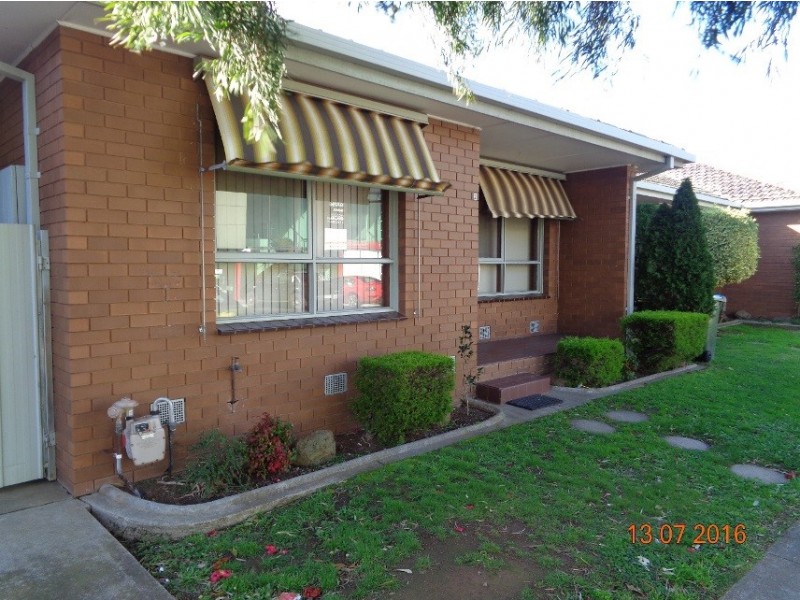 2/17 Synnot Street, Werribee VIC 3030