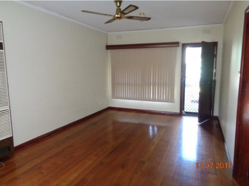 2/17 Synnot Street, Werribee VIC 3030