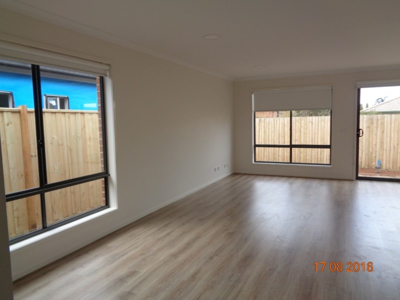 49 Mantello Drive, Werribee VIC 3030