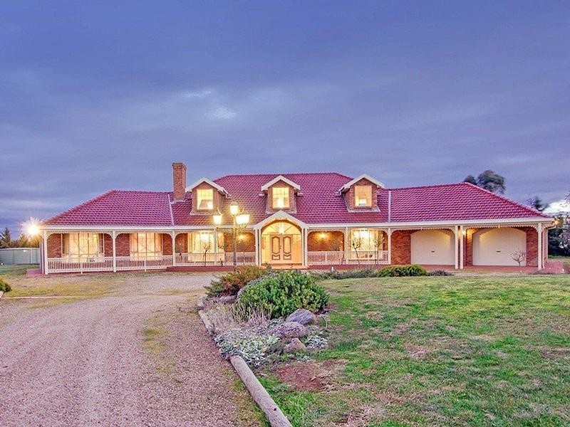 87-89 Reed Court, Plumpton VIC 3335