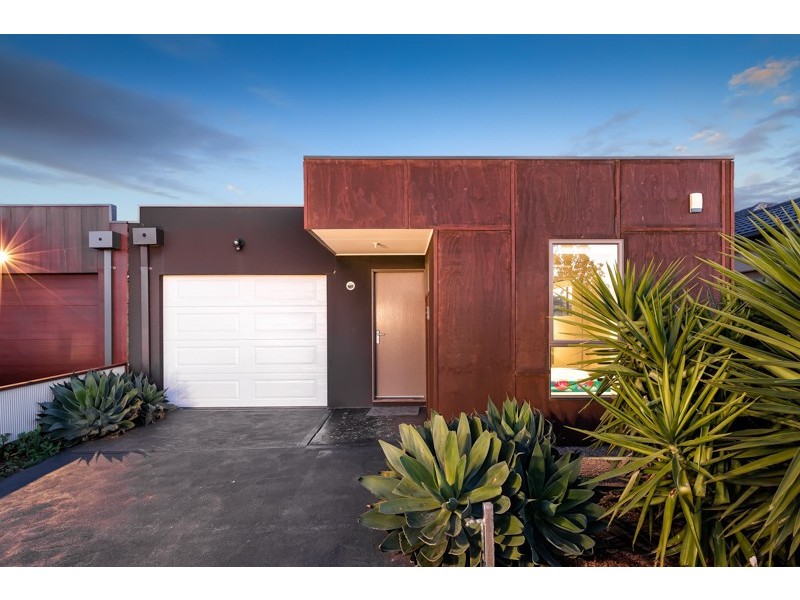 10 Ceratta crescent, Tarneit VIC 3029