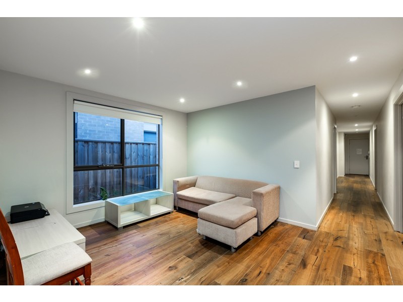 10 Ceratta crescent, Tarneit VIC 3029