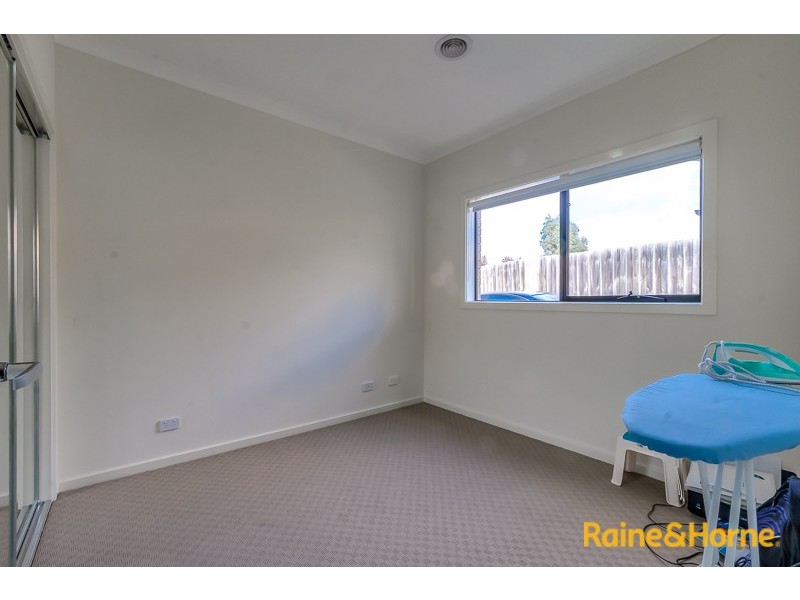 2/20 Lady Penrhyn Drive, Wyndham Vale VIC 3024