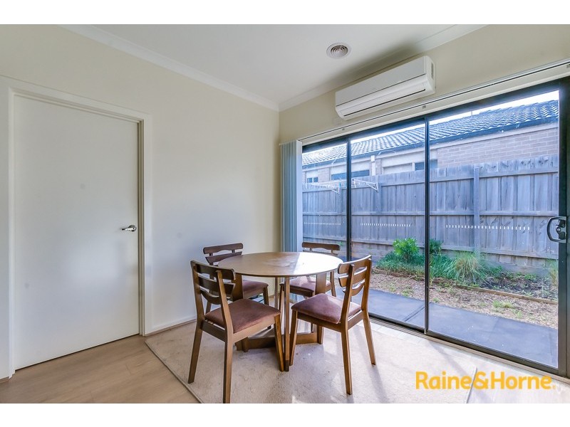 2/20 Lady Penrhyn Drive, Wyndham Vale VIC 3024