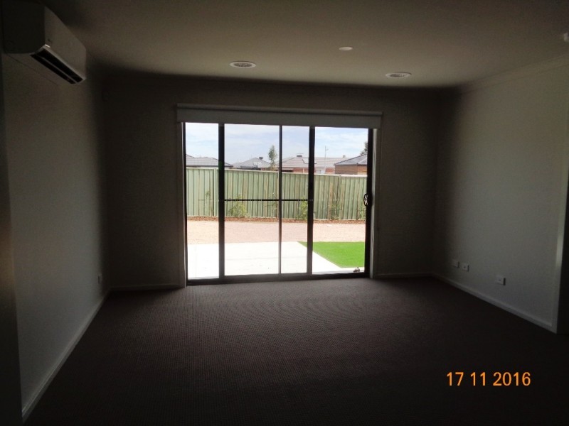 31 Playford Drive, Wyndham Vale VIC 3024