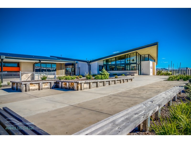 3414 Scenic Way, Melton West VIC 3337