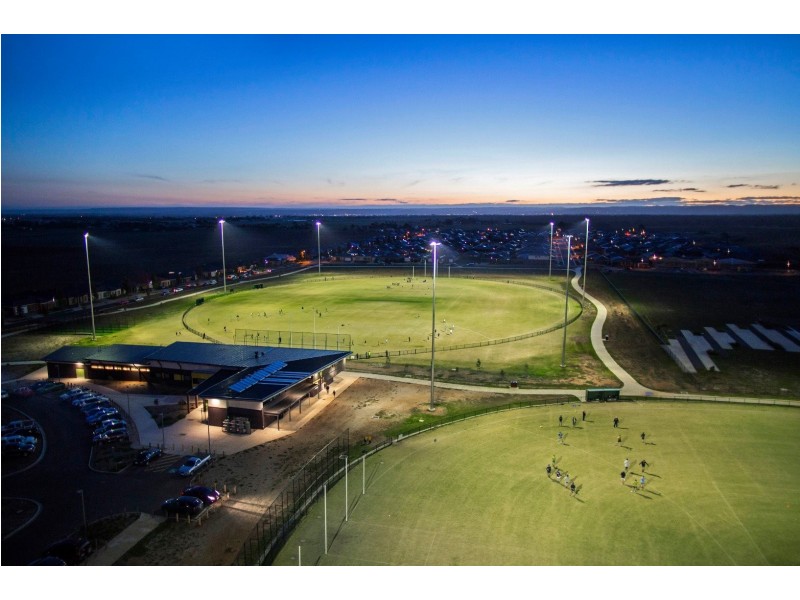 3422 Claret Ash Boulevard, Melton West VIC 3337