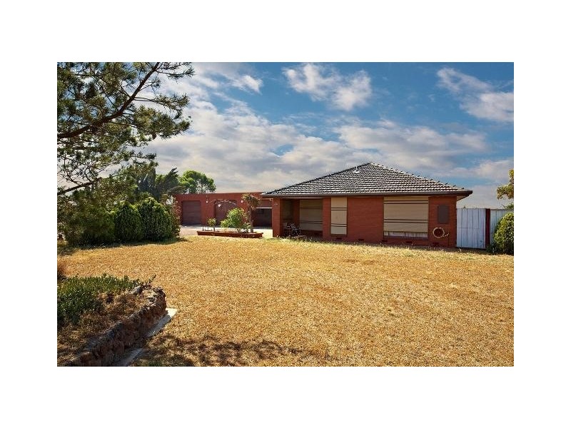 650-674 Neale Road, Rockbank VIC 3335