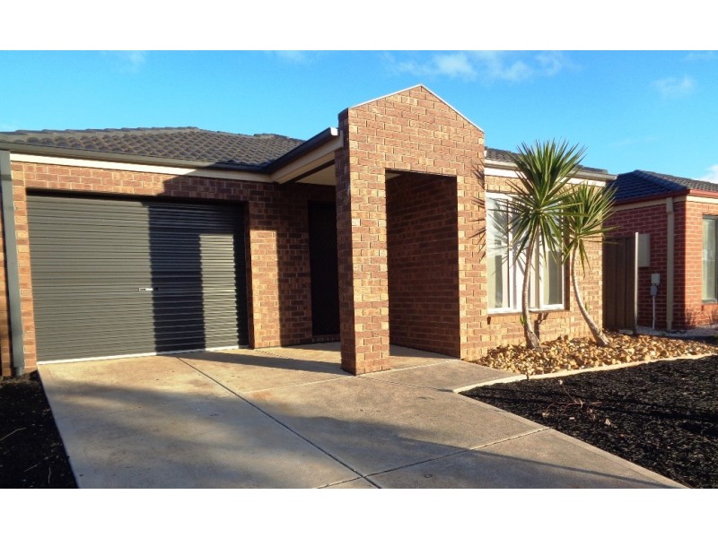 4 Bungalook Street, Wyndham Vale VIC 3024