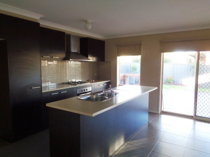 4 Bungalook Street, Wyndham Vale VIC 3024