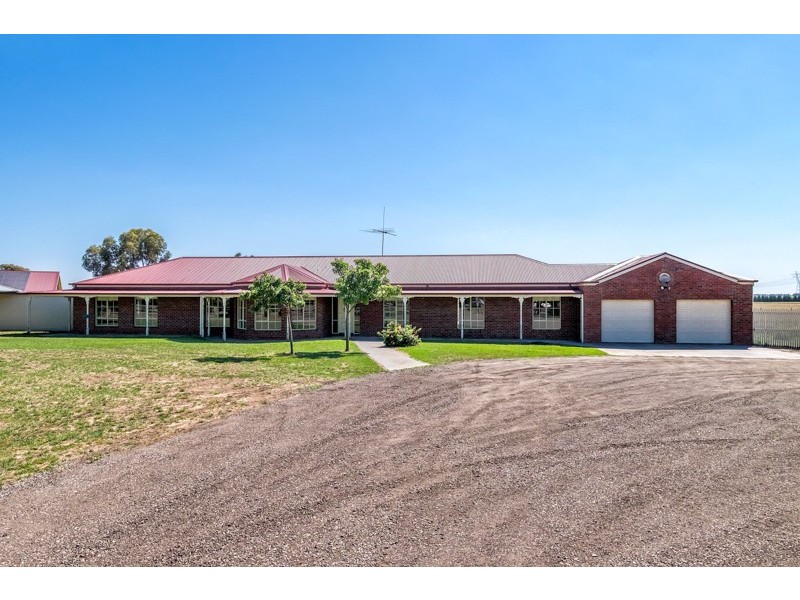 1070 Anakie Road, Lovely Banks VIC 3221
