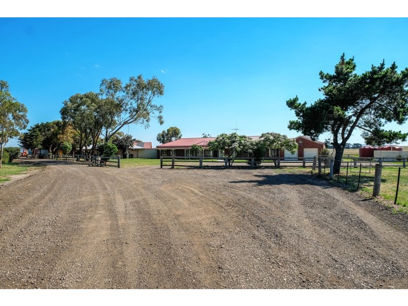 1070 Anakie Road, Lovely Banks VIC 3221