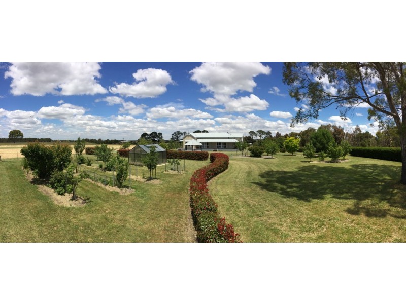 8 THE BOREEN, Darraweit Guim VIC 3756