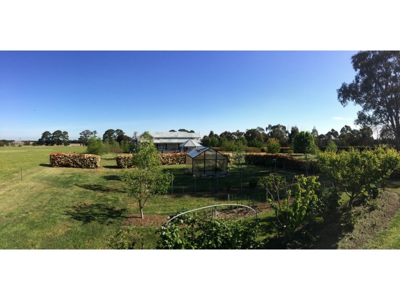 8 THE BOREEN, Darraweit Guim VIC 3756