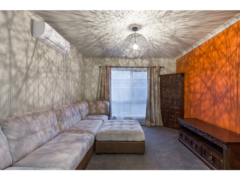 4 MARONG AVENUE, Eynesbury VIC 3338