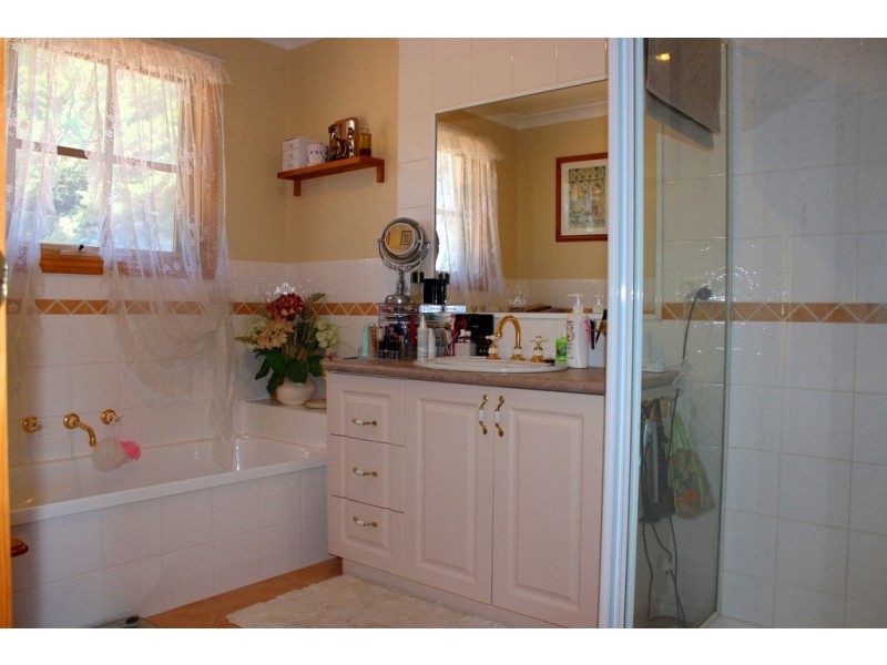 85 DIGGINGS ROAD, Willowmavin VIC 3764