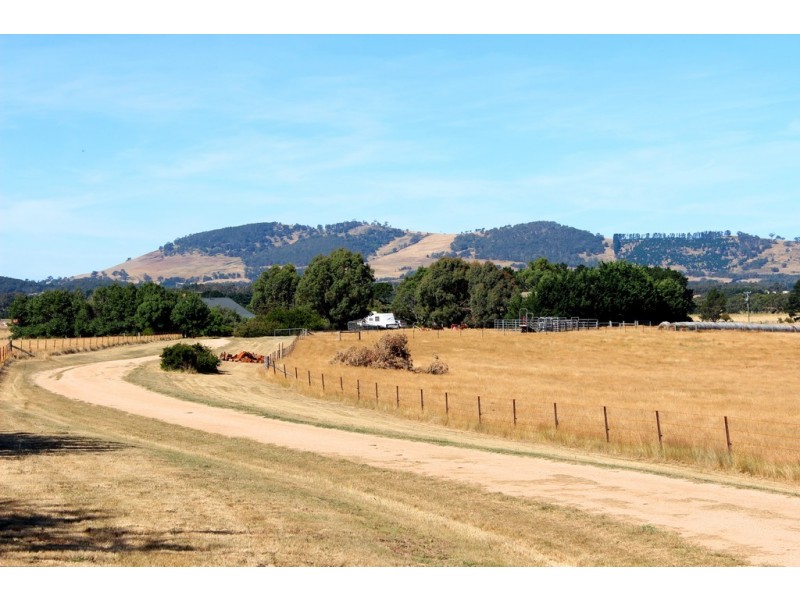 176 McMasters lane, Lancefield VIC 3435