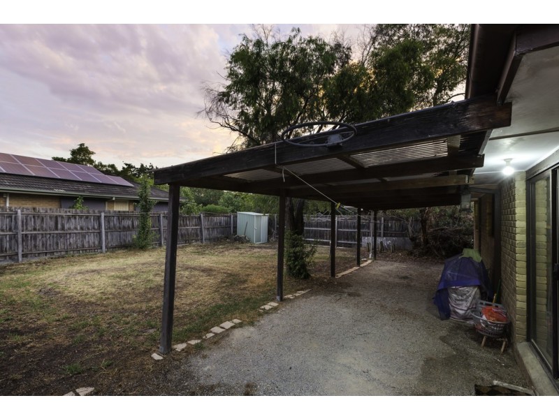 19 Warringa Crescent, Hoppers Crossing VIC 3029