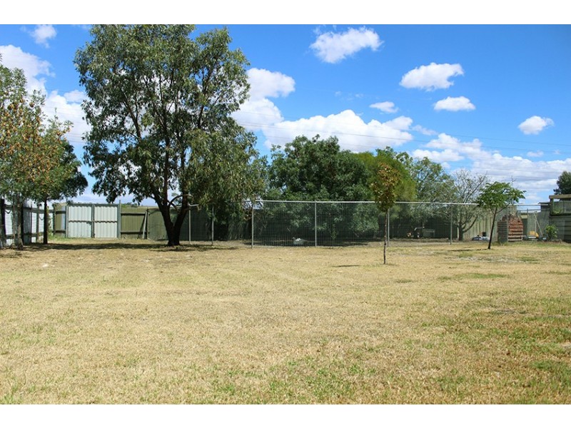 110 ELCHO ROAD, Lara VIC 3212