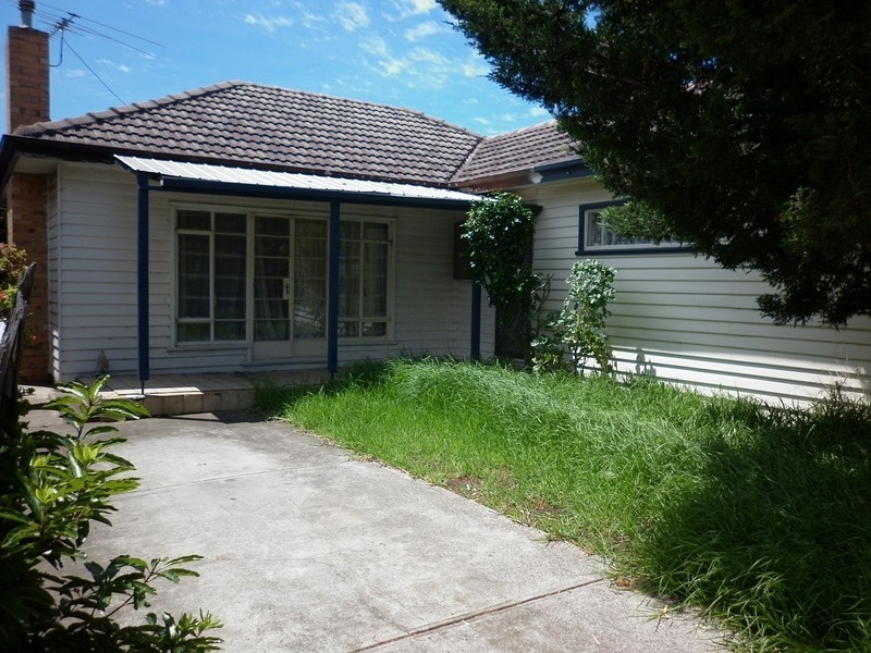 11 Balmoral Street, Laverton VIC 3028