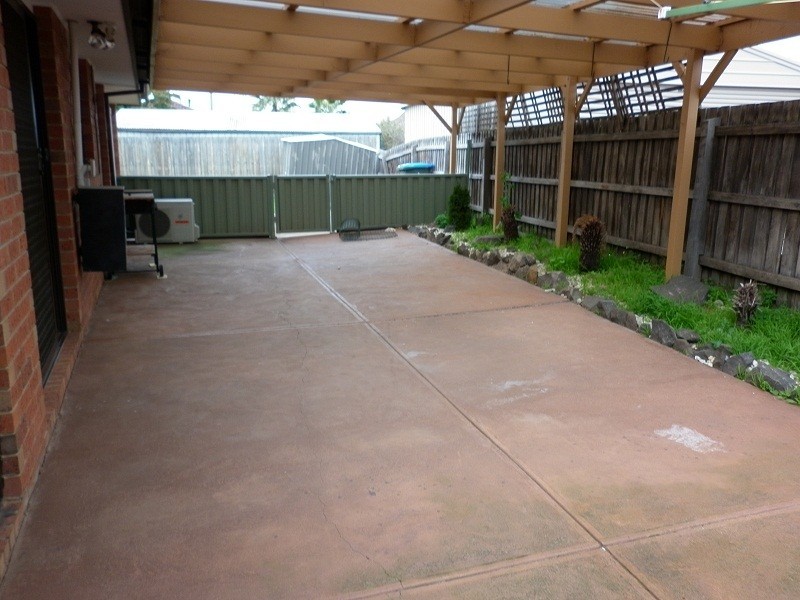 1 Barklya Court, Hoppers Crossing VIC 3029