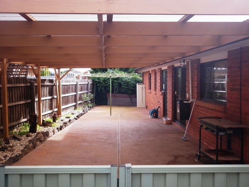 1 Barklya Court, Hoppers Crossing VIC 3029