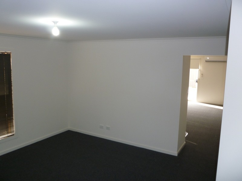 33 Kambah Street, Tarneit VIC 3029