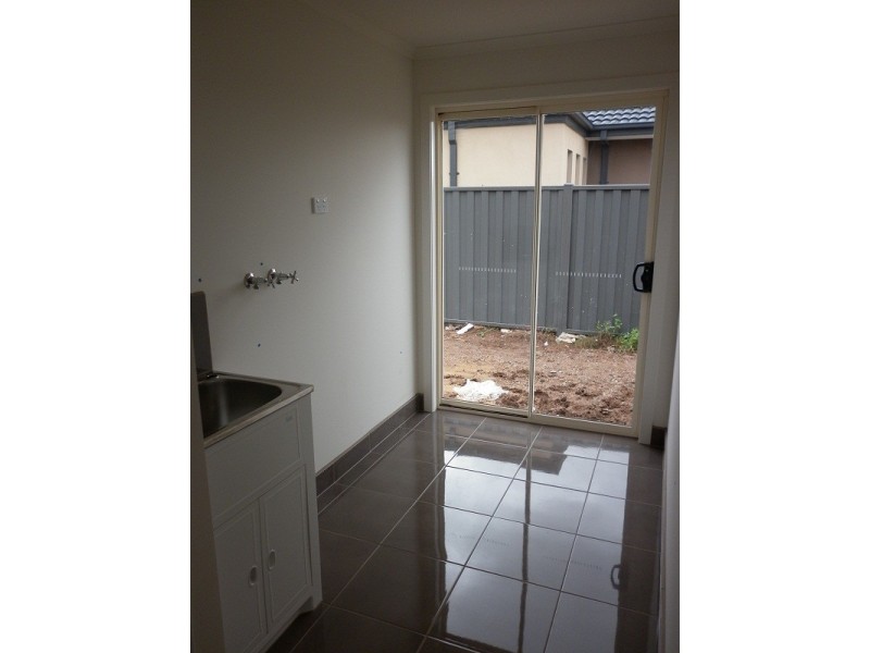 33 Kambah Street, Tarneit VIC 3029